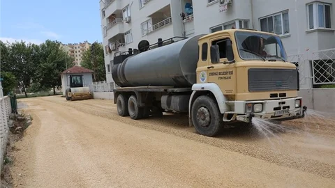 Erdemli Arpaçbahşiş'te Asfalt Hazırlığı