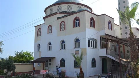 Erdemlide İbadethanelerin Bakım ve Onarım Çalışmaları Devam Ediyor