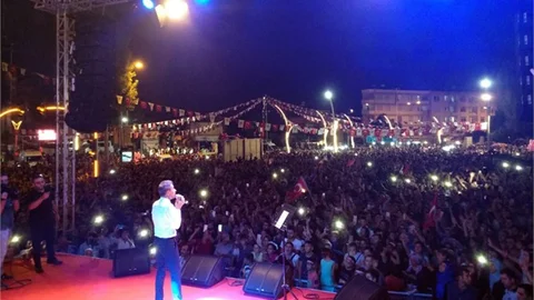 Karboğazı Zafer Şöleni Karlı ve Yıldızdoğan Konseri İle Son Buldu