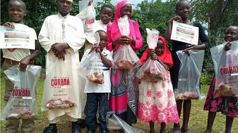 Adana Türkmen Gönüllülerinden İki adet Uluslararası Sosyal Yardımlaşma Projesi