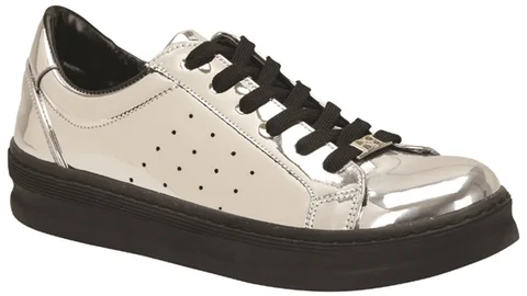 FLO, kadın koleksiyonu ile sonbahara damgasını vuruyor!