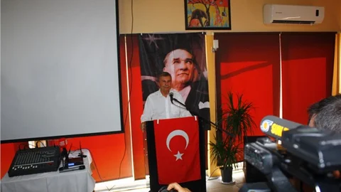 İstemihan Talay Mersin ve İlçelerdeki Basın Mensuplarıyla Bir Araya Geldi