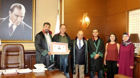 Mersin'de Savcılığı Bırakıp Avukat Oldu