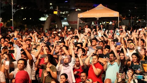 Mersin Erdemli Kızkalesi Festivali Tüm Görkemiyle Sona Erdi