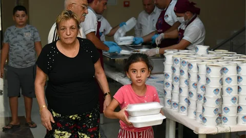 Mersin Büyükşehir’den Bereketli Muharrem İftarları