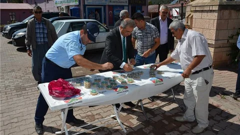 Çamlıyayla Belediyesi Aşure İkramı Geleneğini Bu Yıl da Sürdürdü