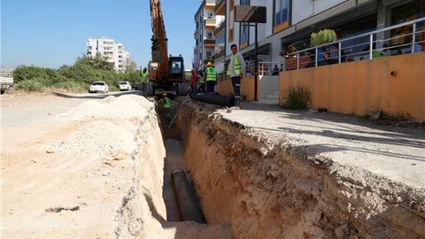 Mezitli Kanalizasyon Hatlarının Yapımı Devam Ediyor