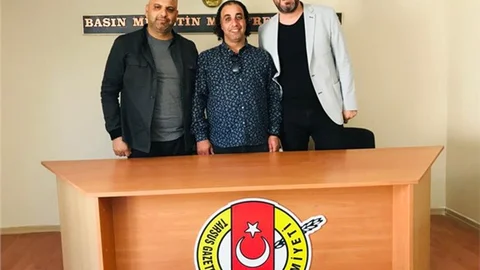 Gazeteci Doğrugider, Cemiyete Katıldı