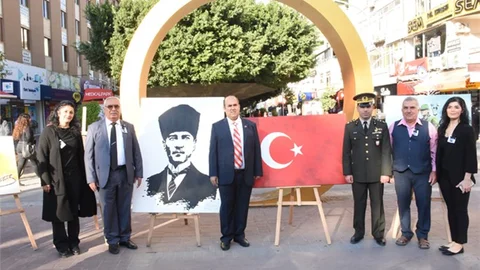 Tarsus Belediyesi Meslek Edindirme Merkezi’nden Atatürk Sergisi
