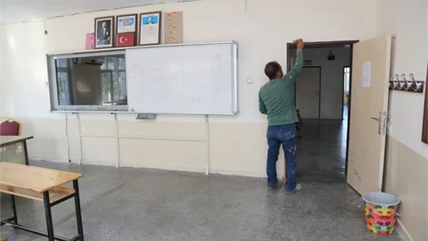 Mersin'de Okullar Yenileniyor, Erdemli Gülümsüyor. Erdemli Belediyesinden Eğitime Destek