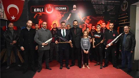 Arnis Kali Escrima Federasyonu’ndan, Başkan Tuna’ya Spora Katkı Plaketi