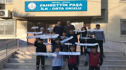 Fahrettinpaşa Ortaokulunda Minikler Havacılığa İlk Adımlarını Attı