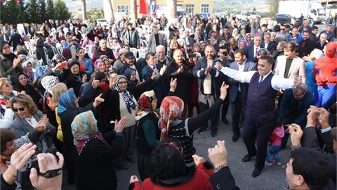Belediyenin Hacıhamzalı ve Meşelik Mahallesindeki ‘Hizmet Bilgilendirme Toplantıları’ Yoğun İlgi