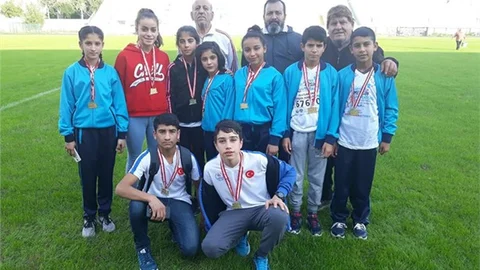 Tarsuslu Minik Atletler Maratonda Derece Yaptı