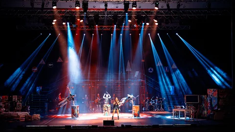 Sertab Erener Kadın Hayranlarıyla Birlikte Söyledi, En Uzun Geceye Sertab Damgası Seyirciler Sertab’ı Bırakmadı