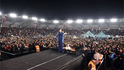 Atatürk Gösteri Merkezi Adına Yakışır Şekilde Açıldı. 20 Bini Aşkın Tarsuslu Muhteşem Gösteri Merkezinin Açılışna Katıldı