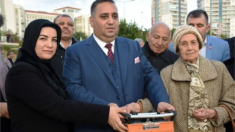 Tarsus'ta Ülker Aydın Gençlik Kütüphanesi’nin Temeli Atıldı