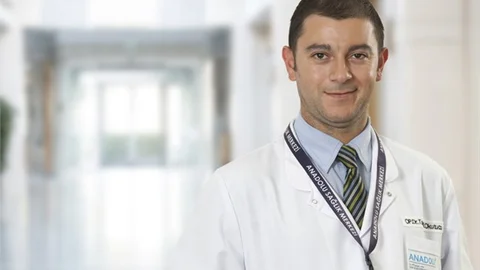 Gülerken ve hapşırırken idrar kaçırma idrar yolları sarkması belirtisi