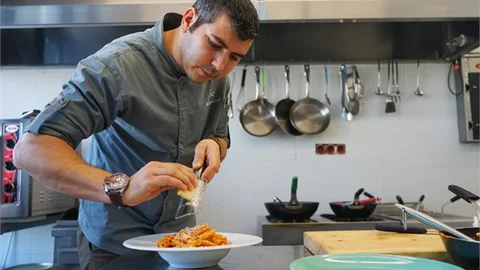 Lezzetli Yemekler Uygun Fiyata Sunuluyor! Mezitli Lokantası Hizmete Girdi