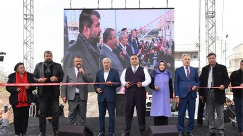 Barbaros Mahallesi Halı Sahası ve Spor Kompleksi Hizmete Açıldı