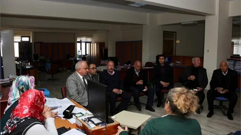 Başkan Tollu’dan Erdemli Vergi Dairesi’ne Ziyaret