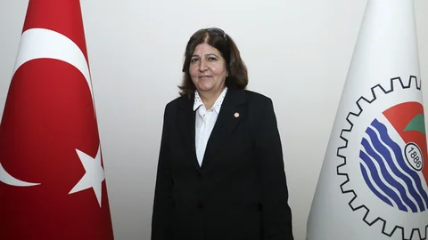 Mersin'de Araç Sahipleri Uzayan Araç Muayene Randevularından Şikayetçi