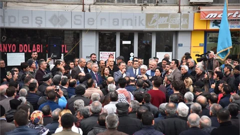 Tarsus ve Silifke’de Cumhur İttifakı Mersin Büyükşehir Adayı Hamit Tuna'ya Coşkulu Karşılama