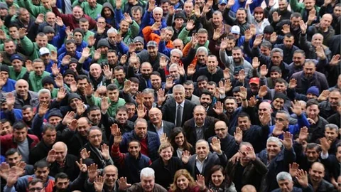 Mezitli Belediye Başkanı ve CHP Mezitli Belediye Başkan Adayı Neşet Tarhan Personeli İle Öğle Yemeğinde Buluştu!