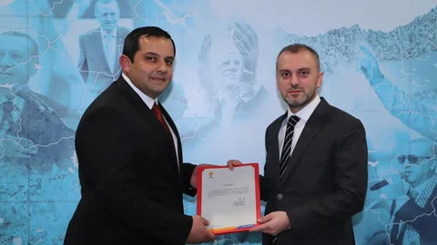 AK Parti Mersin'de Bir İlçeye Daha, İlçe Başkanı Atandı