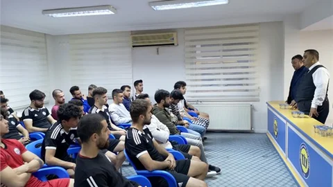 Başkan Can, TİY Yönetimi, Teknik Heyet ve Futbolcularla Biraraya Geldi
