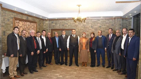 Başkan Can, Tarsus Belediye Meclisi MHP'li Üyeleri İle Biraraya Geldi