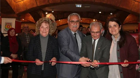 Mehmet Karaçor'un “50. Sanat Yılı Sergisi” Açıldı