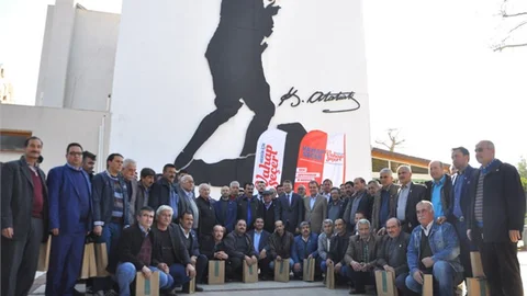 Seçer, "Yüzde 13’lük Oyu Anket Oyunlarıyla Yüzde 40’lara Çıkarmaya Çalışıyorlar"