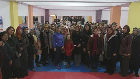 Erdemli Belediye Spor Merkezine Psikolog Desteği