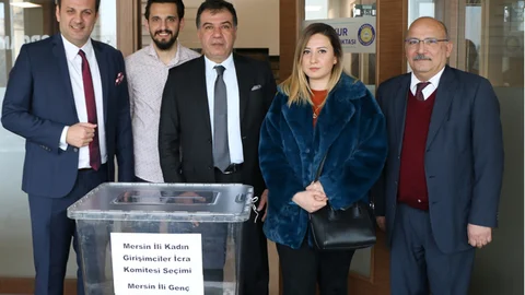 Tarsus'ta TOBB Kadın Girişimciler Kurulu ve İl Genç Girişimciler Kurul İcra Komitesi Seçimleri Yapıldı