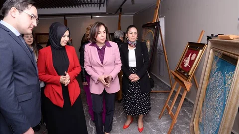 Zeliha Su, “8 Mart Dünya Emekçi Kadınlar Anma Günü” Kapsamında Düzenlenen Programa Katıldı