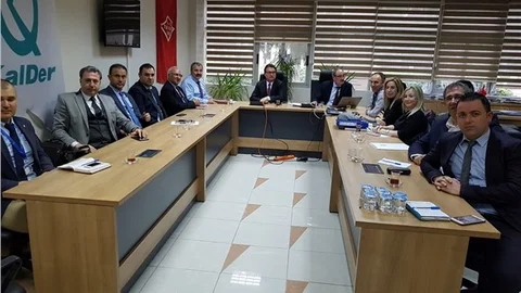 En Önemli Kural: Yemek İstemiyorsa İnatlaşmayın! Çocuklara Sebze Sevdirmenin 8 Etkili Yolu