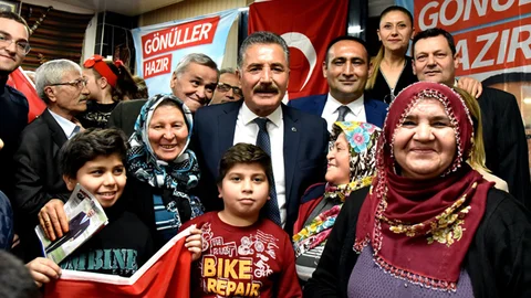 Başkan Hamit Tuna; “Mersin’i Hizmete Boğacağız”