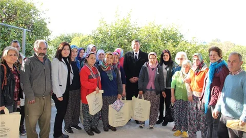CHP’li Silifke Belediye Başkanı Turgut’tan Tarım Emekçilerine Ziyaret