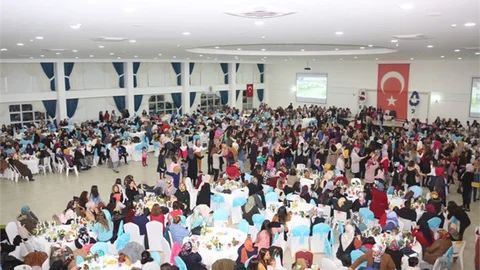 8 Mart Dünya Kadınlar Günü Dolayısıyla Erdemlili Hanımlarla, Organizasyonla Bir Araya Geldi