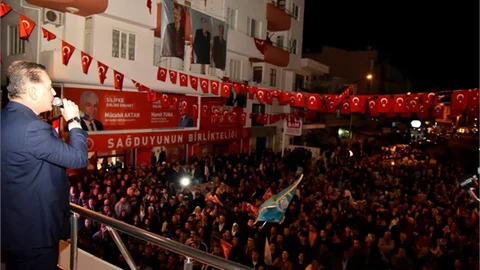 Başkan Tuna, Silifke’de Coşkuyla Karşılandı