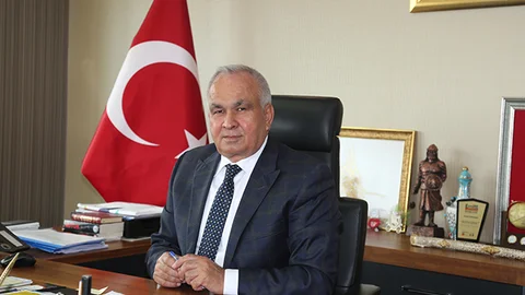 Erdemli Belediye Başkanı Mükerrem Tollu, “İstiklal Marşımız, Maziyi Anlatıp, Geleceğe Yön Veriyor.”