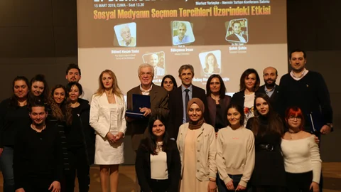 Sosyal Medya, Seçmen Tercihlerini Nasıl Etkiliyor?