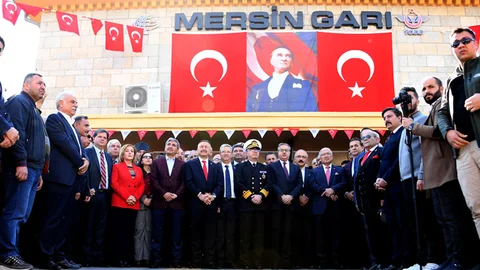 Atatürk’ün Mersin’e Gelişinin 96. Yıldönümü Coşkuyla Kutlandı