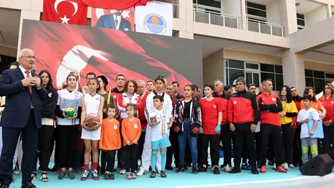 1000 Kursiyer Öğrencinin Sertifikası Verildi