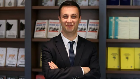 Uzun, Sağlıklı ve Başarılı Bir Yaşam İçin Mutluluk Şart! Mutlu İnsanlar, Başkalarına Zarar Vermiyor!