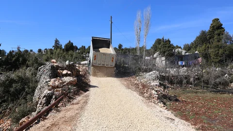 Küstülü Yolları Belediyeye Emanet, Erdemli Belediyesi, Küstülü Yollarını Yeniliyor