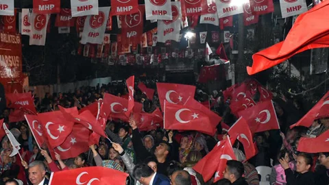 Gaziler Mahalleliler Alana Sığmadı Başkan Can’ı Yine Sahiplendi