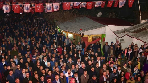 Başkan Adayı Mükerrem Tollu ve Meclis Üyesi Adaylarından Limonlu Esnafına Ziyaret