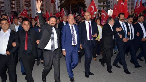 İhsan Gültekin: Bir Kent, Orada Yaşayanları Yormamalı